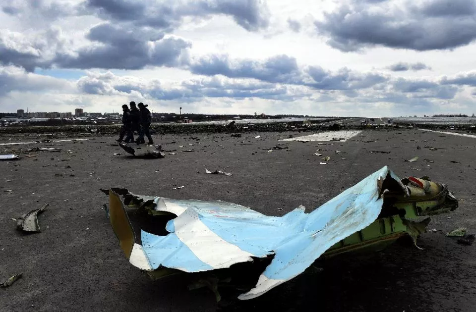 russian emergency ministry rescuers examine the wreckage of the crashed plane at rostov on don airport on march 20 2016 photo reuters russian emergency ministry rescuers examine the wreckage of the crashed plane at rostov on don airport on march 20 2016 photo reuters