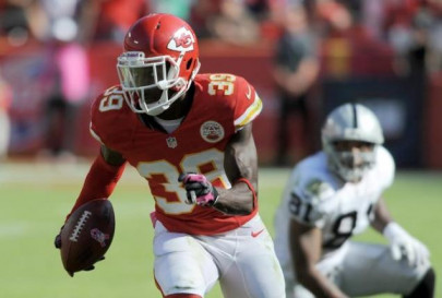 nfl former chiefs safety abdullah quits over concussions