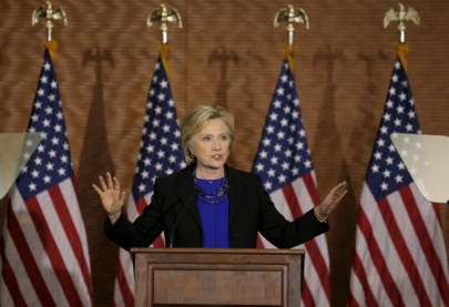 clinton warns of possible trump supreme court nominations