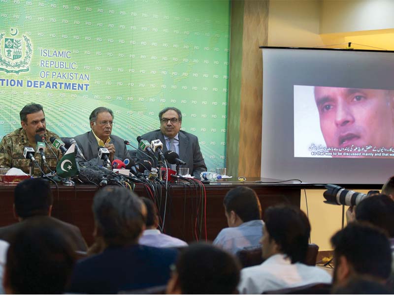 lt gen asim bajwa speaks to the media at the screening of a confessional video of kulbhushan yadav photo afp