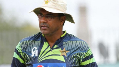 furious waqar blasts pcb for leaking confidential report furious waqar blasts pcb for leaking confidential report