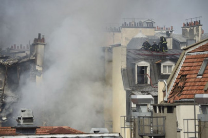 spectacular gas blast hits central paris apartment block