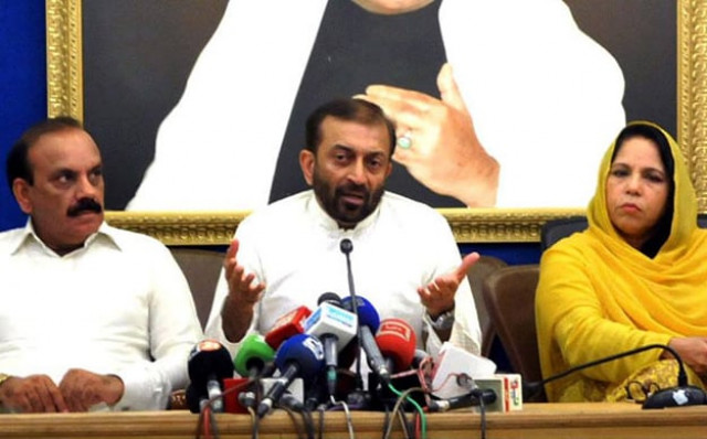 speaking at a news conference held at khursheed begum secretariat the mqm leader lashed out at mqm dissidents photo ppi speaking at a news conference held at khursheed begum secretariat the mqm leader lashed out at mqm dissidents photo ppi