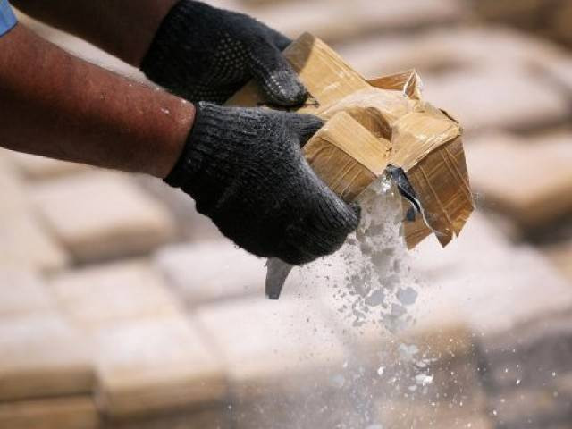 police arrest four drug dealers police arrest four drug dealers