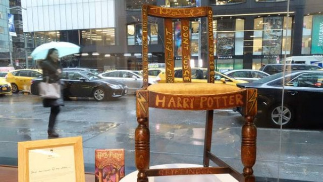 the chair will be sold in new york on wednesday photo twitter booksaremybag the chair will be sold in new york on wednesday photo twitter booksaremybag