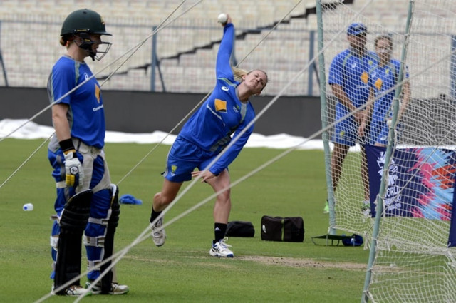 australian women 039 s cricket team at practice photo afp australian women 039 s cricket team at practice photo afp