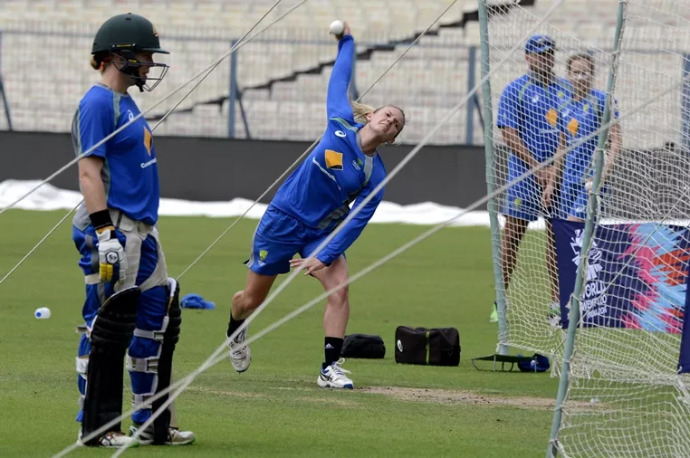 australian women 039 s cricket team at practice photo afp australian women 039 s cricket team at practice photo afp