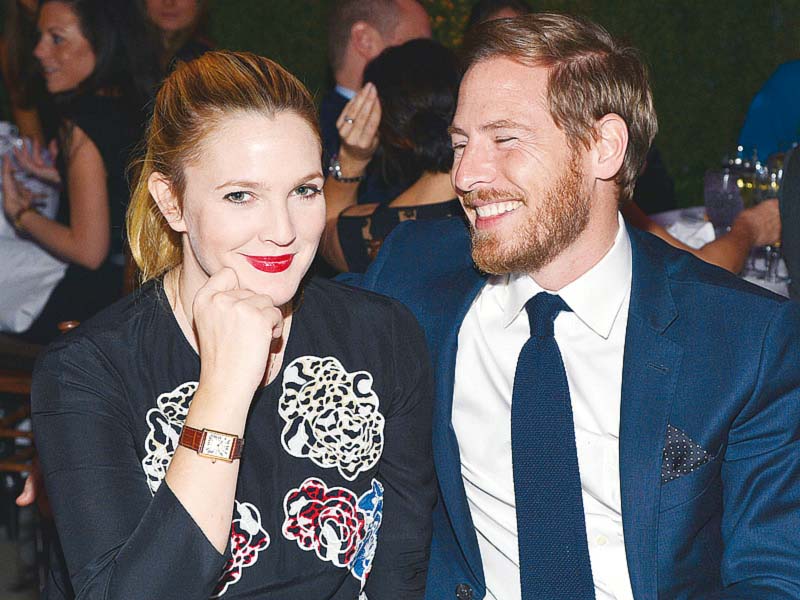 Drew Barrymore to file for divorce