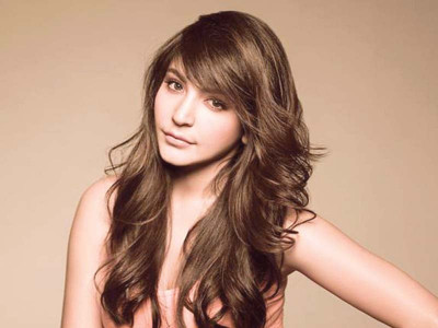 the khans are unique fun to work with anushka sharma