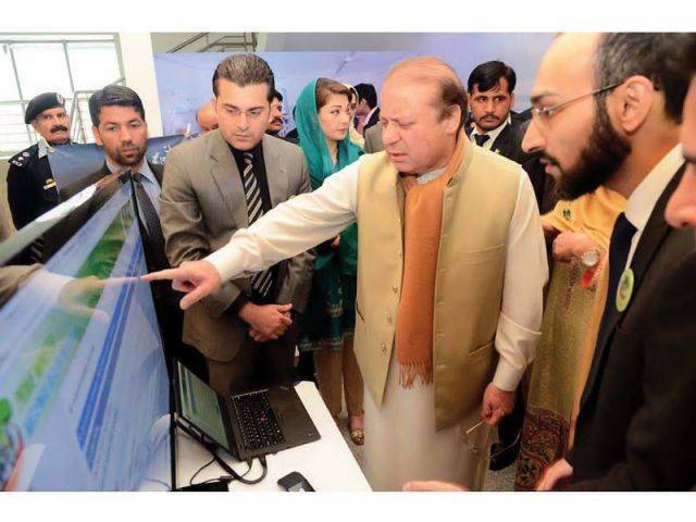 prime minister nawaz sharif is being briefed at the launching of national health programme in islamabad on december 31 2015 photo inp