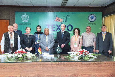 texpo 2016 every step being taken to enhance exports says dastgir