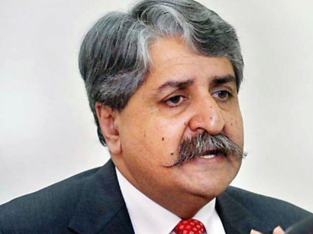 ex minister warns against pia s hasty sell off