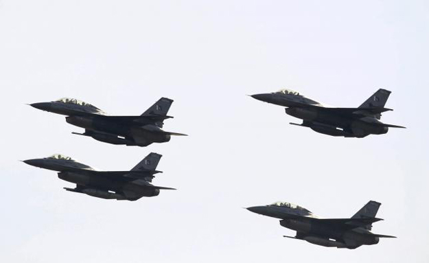 pakistani f 16 fighter jets fly past during the pakistan day military parade in islamabad pakistan march 23 2016 photo reuters