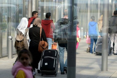 germany asylum requests drop 66 percent to 20 000 in march