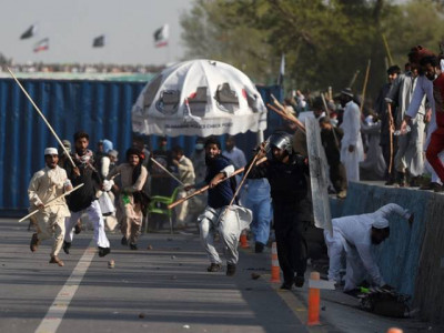 qadri chehlum another 32 protesters released by atc