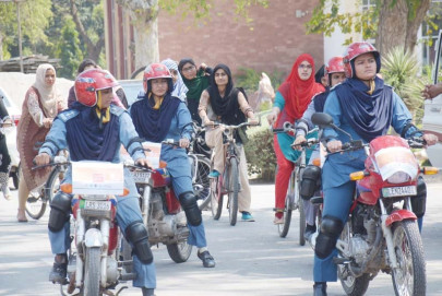facilitating mobility women on wheels comes to faisalabad facilitating mobility women on wheels comes to faisalabad