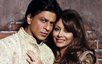 when srk played a girl for wife gauri khan