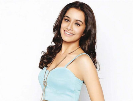 shraddha previously sang for films aashiqui 2 and haider photo file