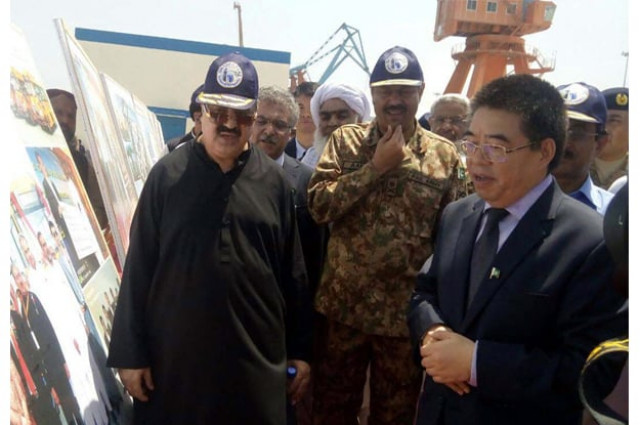 cm balochistan and commander southern command general amir riaz visiting the gwadar coast photo express cm balochistan and commander southern command general amir riaz visiting the gwadar coast photo express