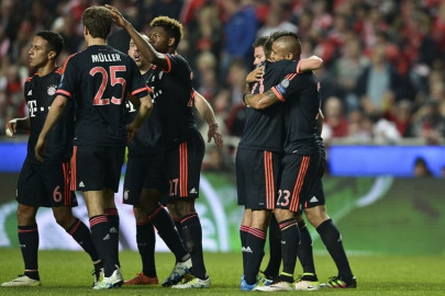 champions league bayern see off benfica to reach semis