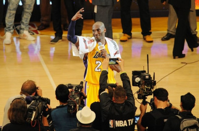 kobe happy to put on show becomes oldest player in nba history to score 60 points kobe happy to put on show becomes oldest player in nba history to score 60 points