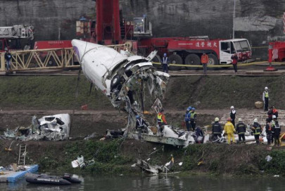 air traffic control officers charged over deadly taiwan crash air traffic control officers charged over deadly taiwan crash