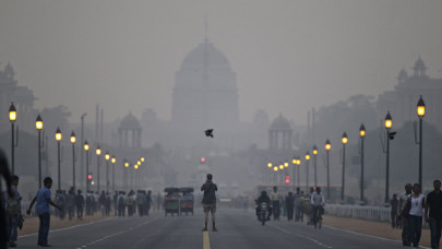 india s smog choked capital imposes driving restrictions india s smog choked capital imposes driving restrictions