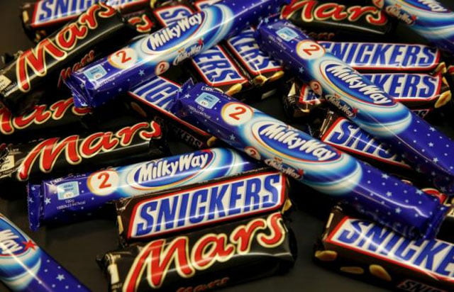 mars and snickers bars are seen in this picture illustration taken february 23 2016 photo reuters mars and snickers bars are seen in this picture illustration taken february 23 2016 photo reuters