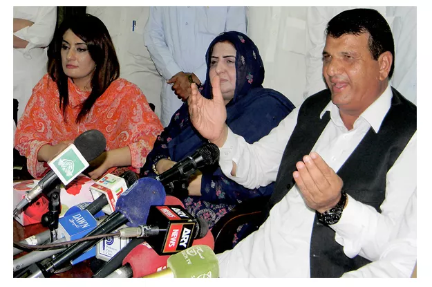 adviser to the prime minister ameer muqam addressing a press conference photo nni adviser to the prime minister ameer muqam addressing a press conference photo nni