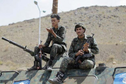 yemen police say foil two bomb attacks day before peace talks yemen police say foil two bomb attacks day before peace talks