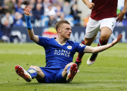 leicester title challenge dented by west ham after vardy sees red