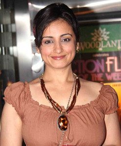 bollywood actor channels hina rabbani khar in new movie bollywood actor channels hina rabbani khar in new movie