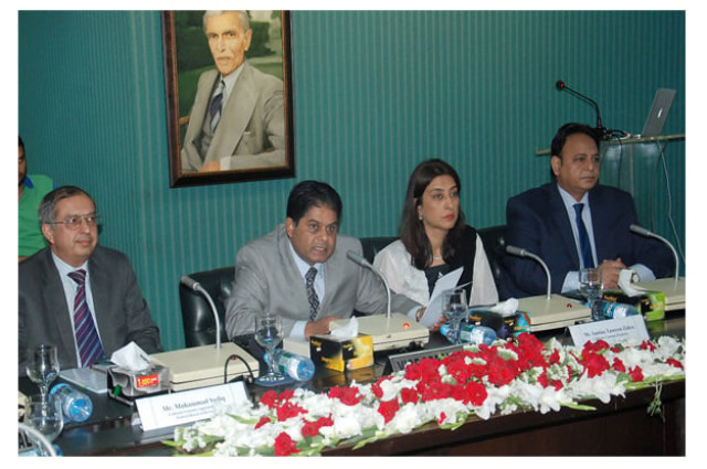 lcci vice president nasir saeed addressing a seminar on budget proposals relating to export oriented sector at lcci photo nni lcci vice president nasir saeed addressing a seminar on budget proposals relating to export oriented sector at lcci photo nni