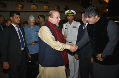 pm nawaz returns home after london visit for medical check up