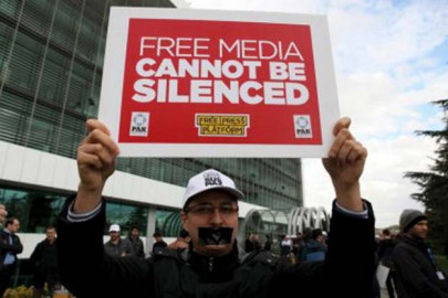 watchdog says press freedom in decline warns of new era of propaganda