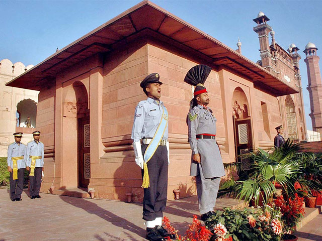 govt to build museum near iqbal mausoleum