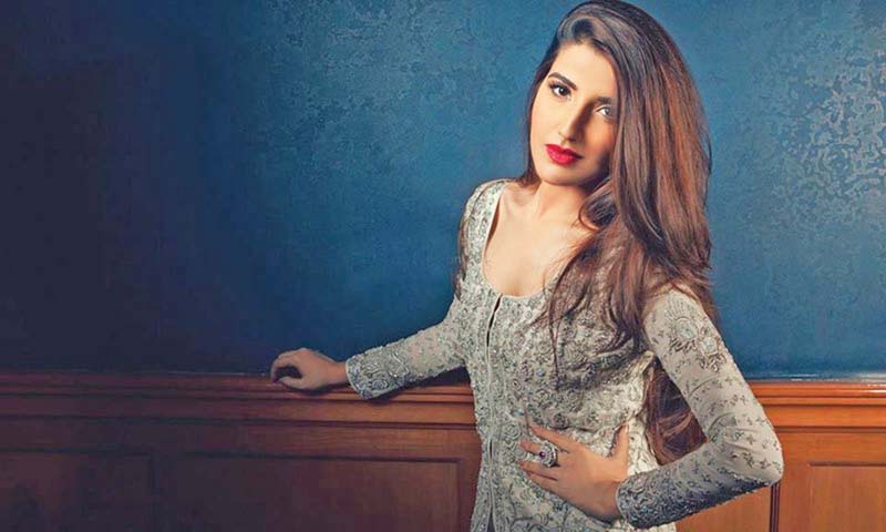 It's hard pulling off glamour with decency in Pakistan: Hareem Farooq