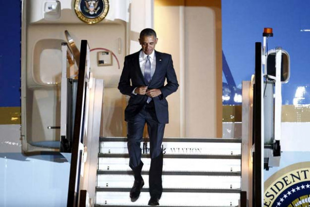 us president barack obama arrived at stansted airport near london late thursday after flying from the saudi capital of riyadh photo reuters us president barack obama arrived at stansted airport near london late thursday after flying from the saudi capital of riyadh photo reuters