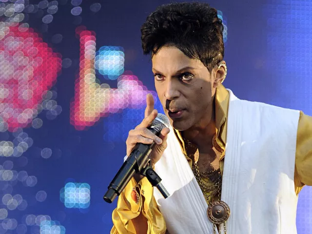 pop icon was found dead in an elevator at his home in suburban minneapolis on thursday photo the guardian pop icon was found dead in an elevator at his home in suburban minneapolis on thursday photo the guardian
