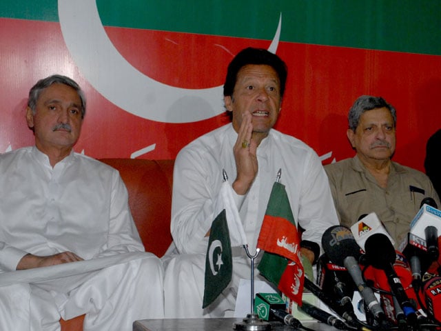 pakistan tehrik e insaf pti chairman imran khan addressing a press conference in islamabad on april 23 2016