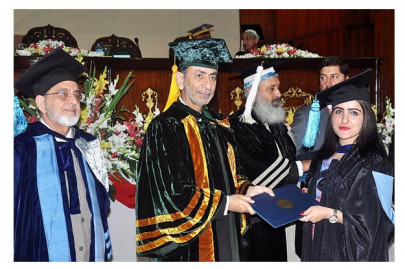 comsats convocation over 700 graduates awarded degrees