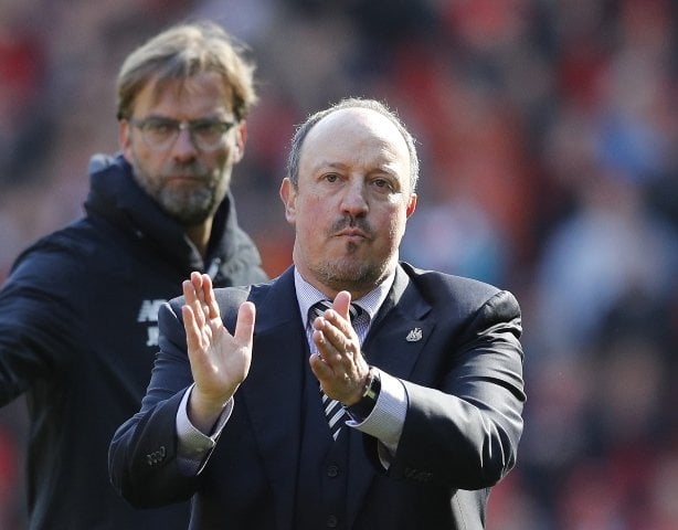 newcastle manager rafael benitez applauds fans as liverpool manager jurgen klopp looks on after the game photo reuters