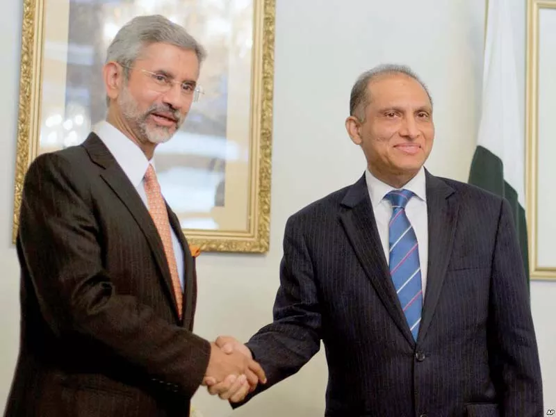 subrahmanyam jaishankar and aizaz chaudhry photo file subrahmanyam jaishankar and aizaz chaudhry photo file
