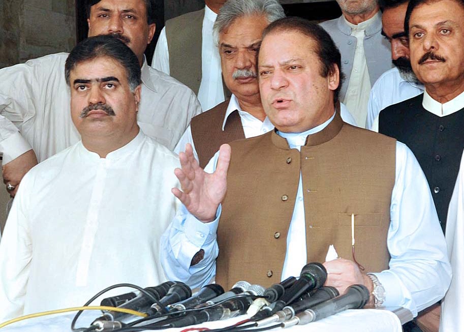 prime minister nawaz sharif r and balochistan chief minister sanaullah zehri photo app