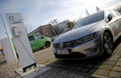 germany to boost electric cars with 1 bn euro scheme germany to boost electric cars with 1 bn euro scheme
