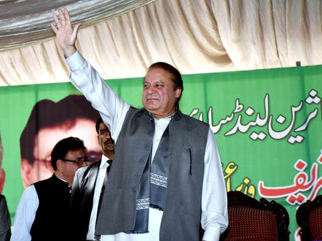 prime minister nawaz sharif waves to the crowd gathered to listen to his address in kotli sattian tehsil of rawalpindi on april 25 2016 photo pid