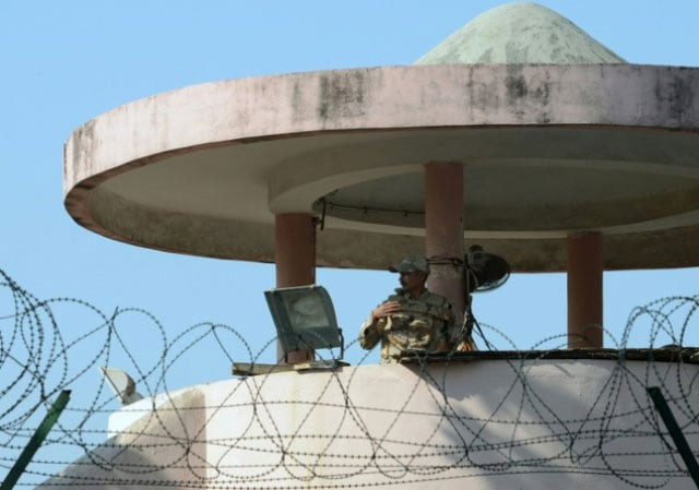 a policeman stands guard at a watchtower at new delhi 039 s high security tihar jail photo afp a policeman stands guard at a watchtower at new delhi 039 s high security tihar jail photo afp