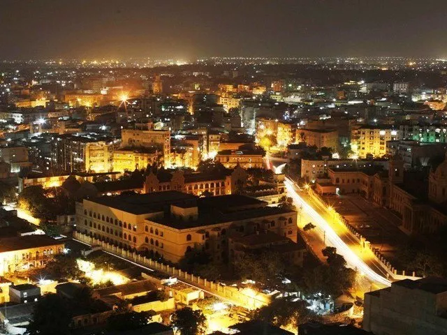 the report highlights that the pace of pakistan s economic growth will accelerate modestly through to 2019 photo reuters the report highlights that the pace of pakistan s economic growth will accelerate modestly through to 2019 photo reuters
