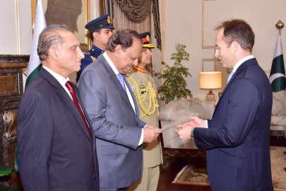 british envoy drew presents credentials to president british envoy drew presents credentials to president