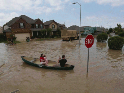 six killed in texas floods as severe weather lashes central us